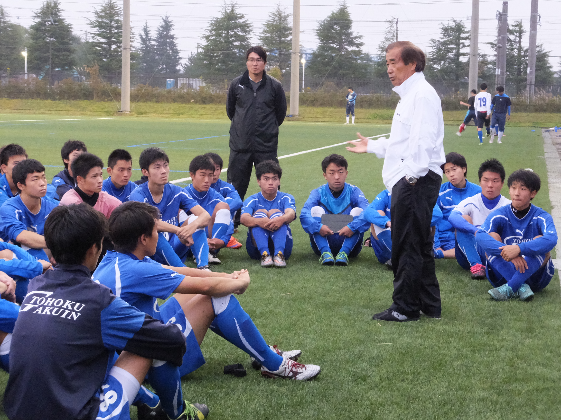 東北学院中学校 高等学校 サッカー部 News 高校サッカー選手権 宮城県大会に向けて Ob会長より激励を頂きました フォトギャラリー