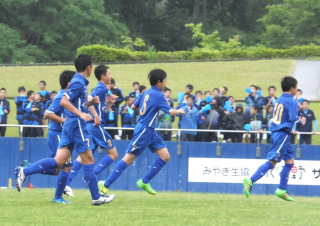 準決勝 (100)